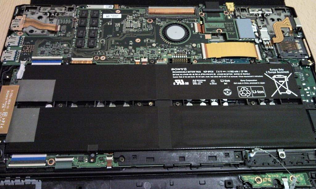Sony Vaio Duo 11 inside 1